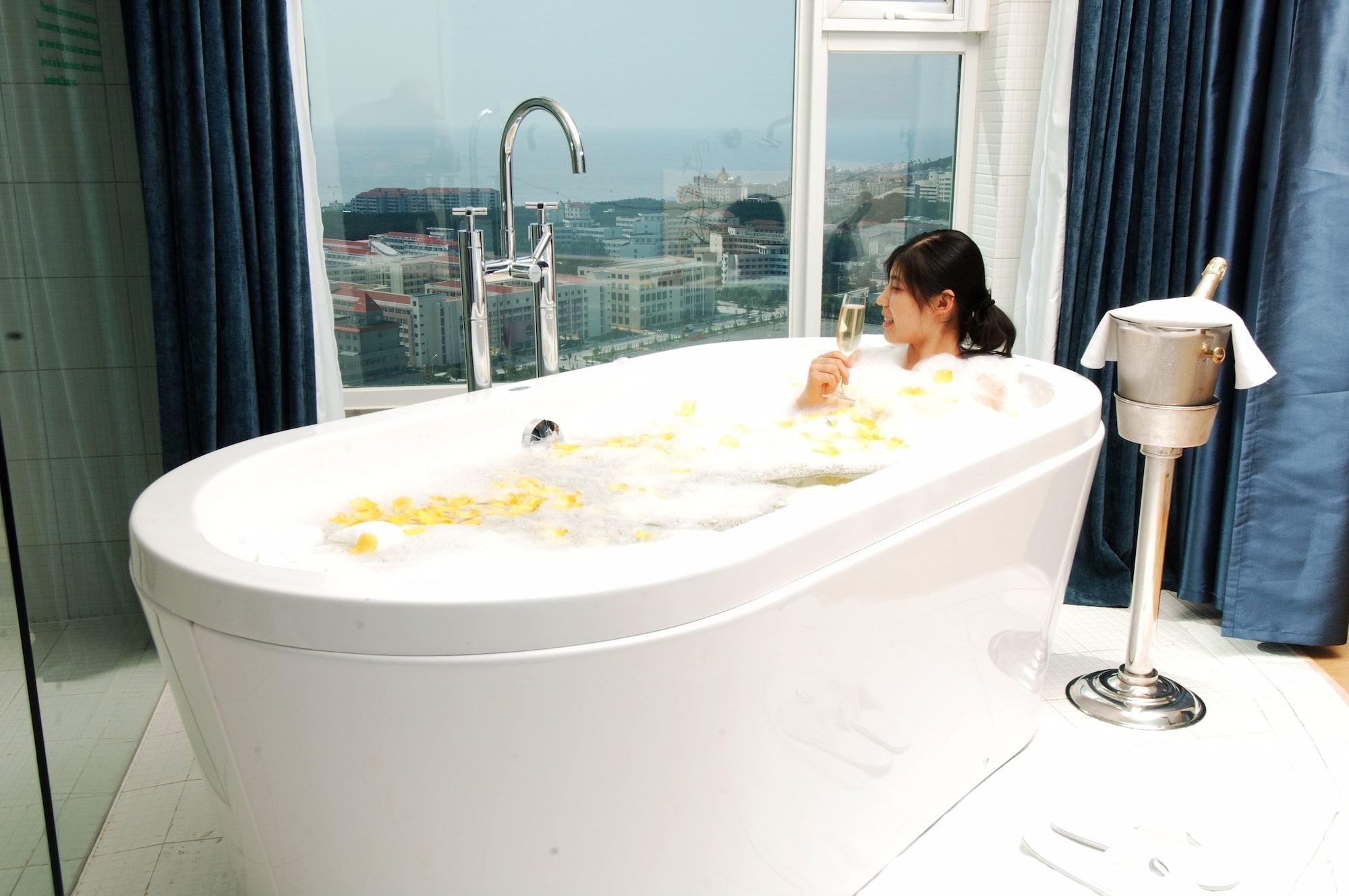 Weihai Haiyue Jianguo Hotel Bagian luar foto