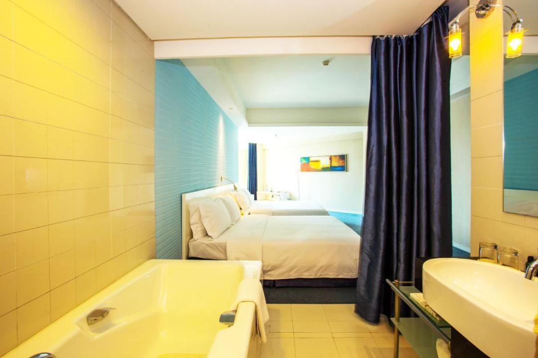 Weihai Haiyue Jianguo Hotel Bagian luar foto