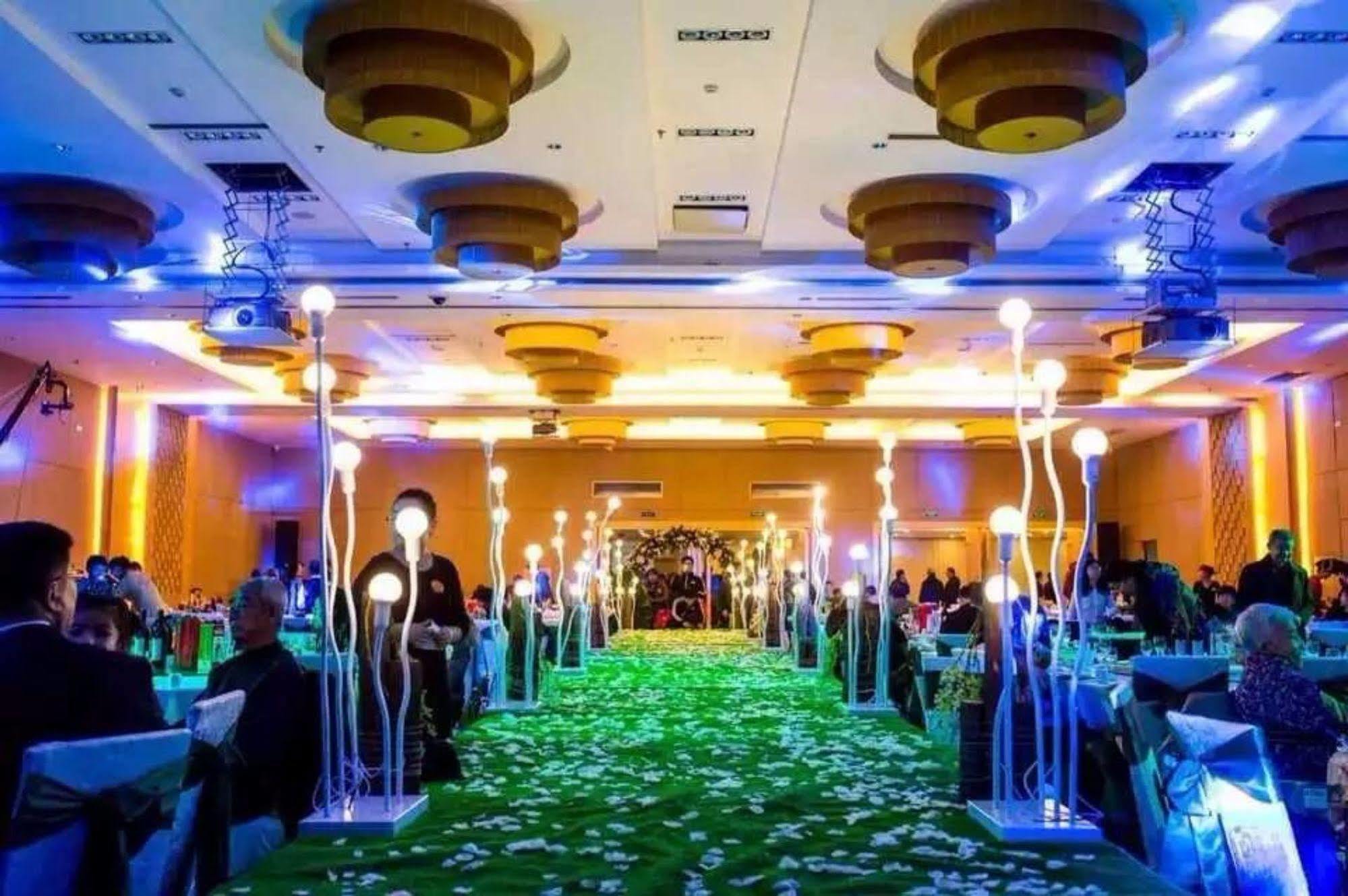 Weihai Haiyue Jianguo Hotel Bagian luar foto